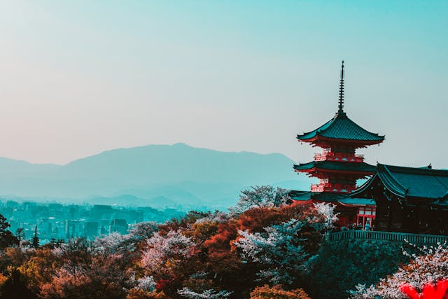 Mehr über den Artikel erfahren Japan Rundreise in 3 Wochen: Die besten Reiserouten und Tipps
